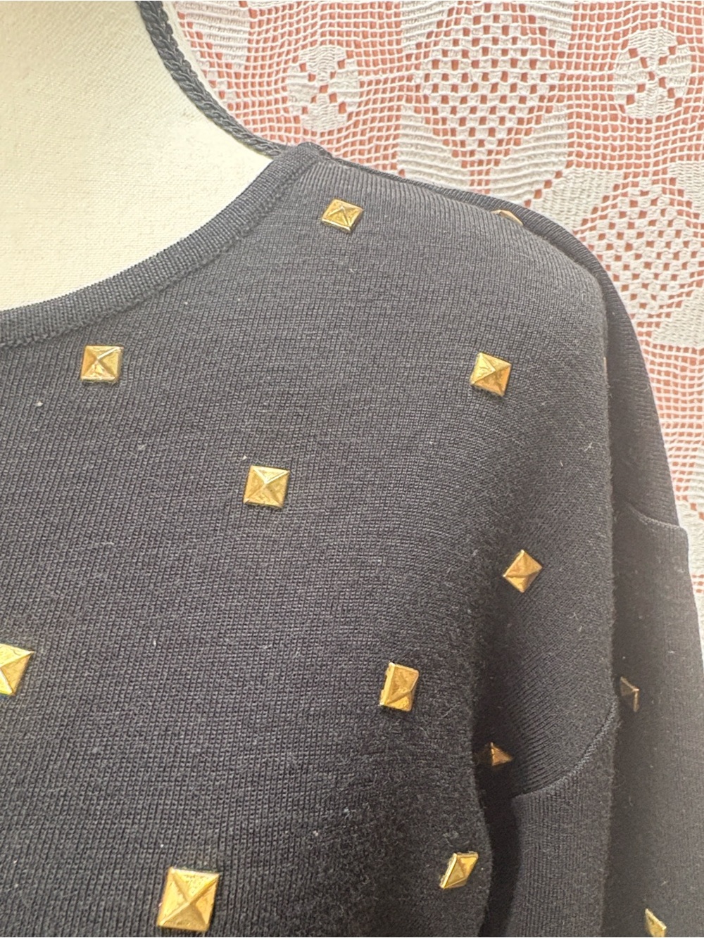 Vintage Outlander Studded Sweater Sz Sm-M - Picture 2 of 9